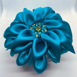 Teal Kanzashi Brooch. Teal and lime green rhinestone center.